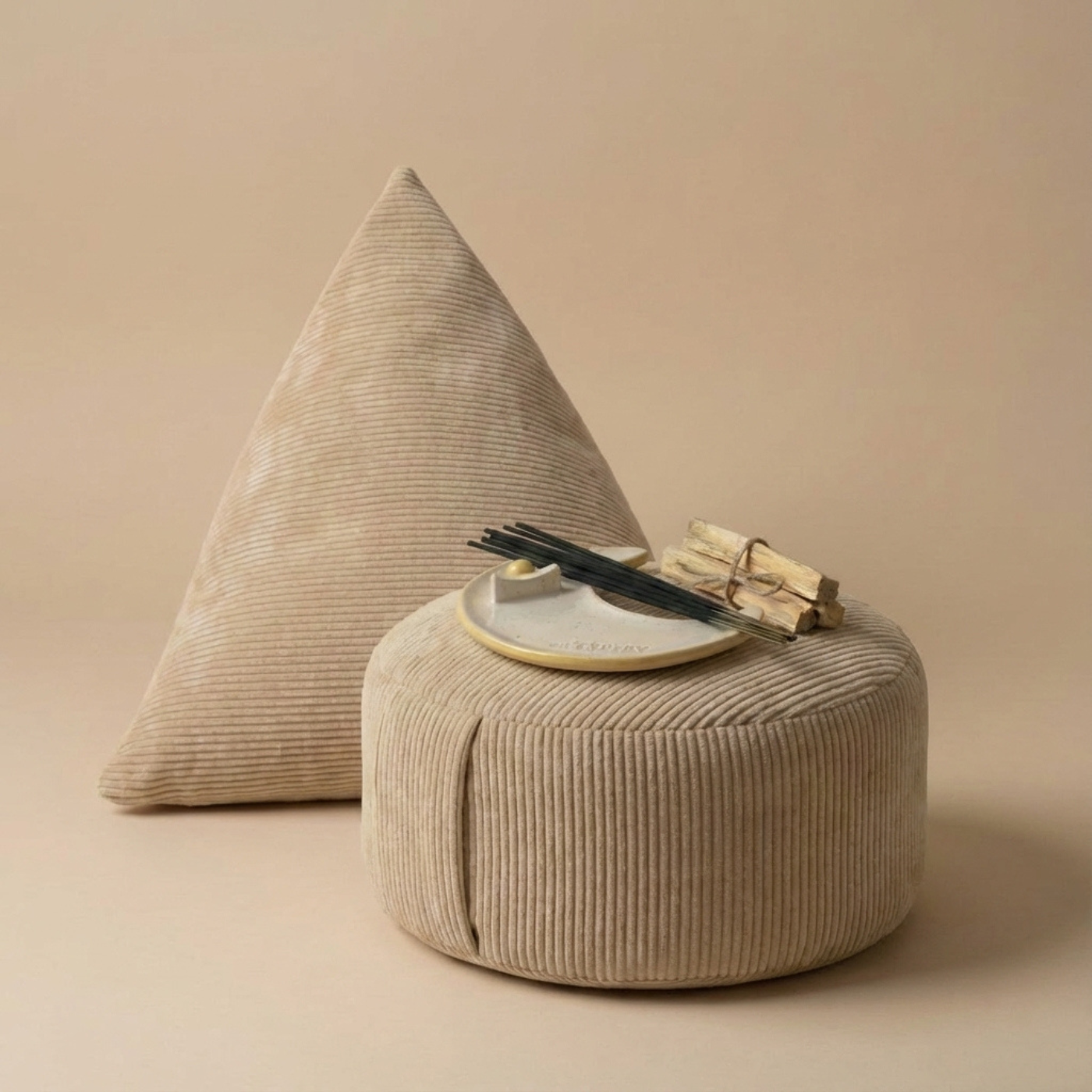 Kit de méditation complet - berlingot Tallinn, zafu Tallinn et porte-encens lune