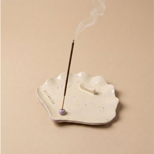 Shell incense holder